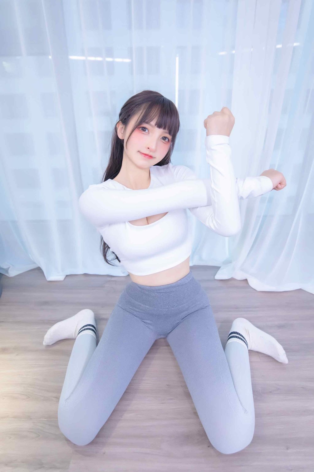 神楽坂真冬一至四季写真206套全集打包下载[206T-98.5GB]